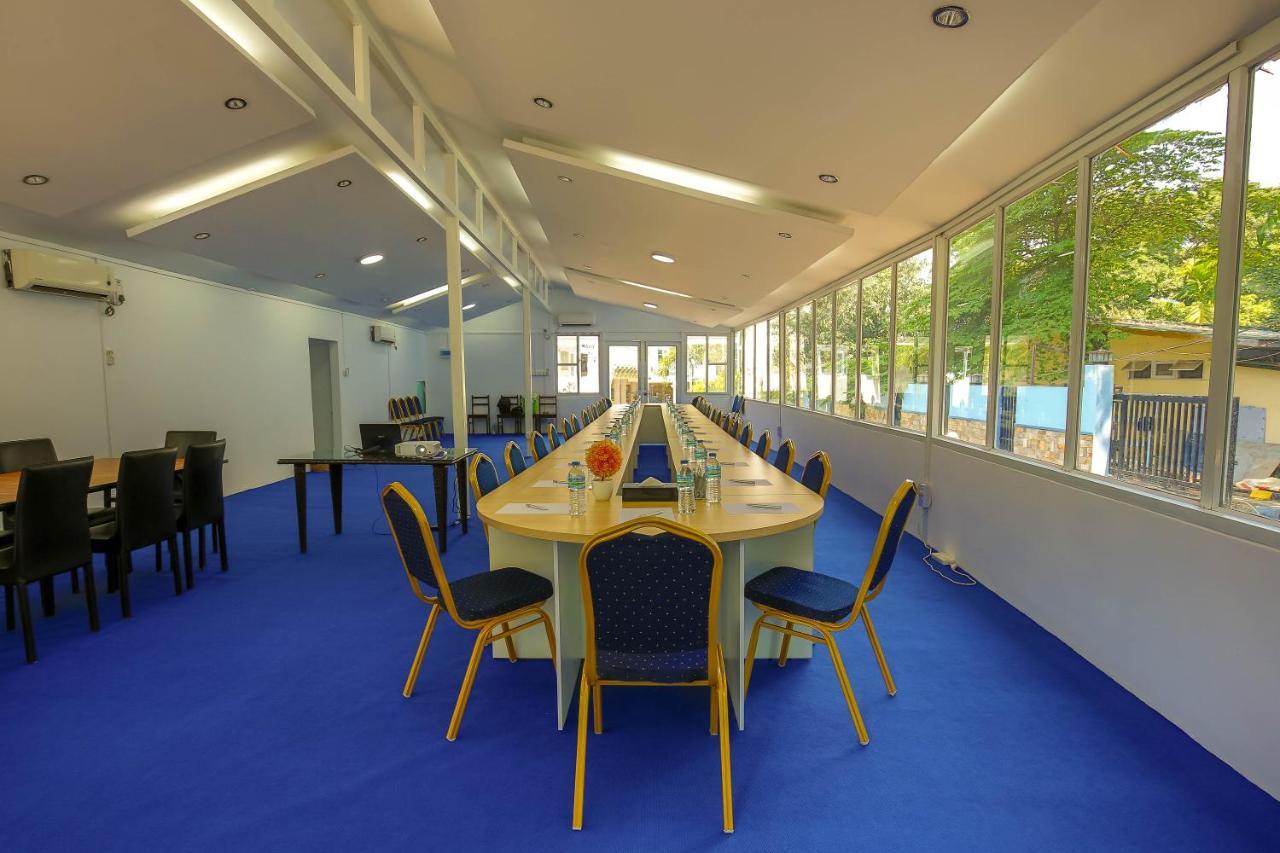 Sky View Hotel Yangon Ngoại thất bức ảnh