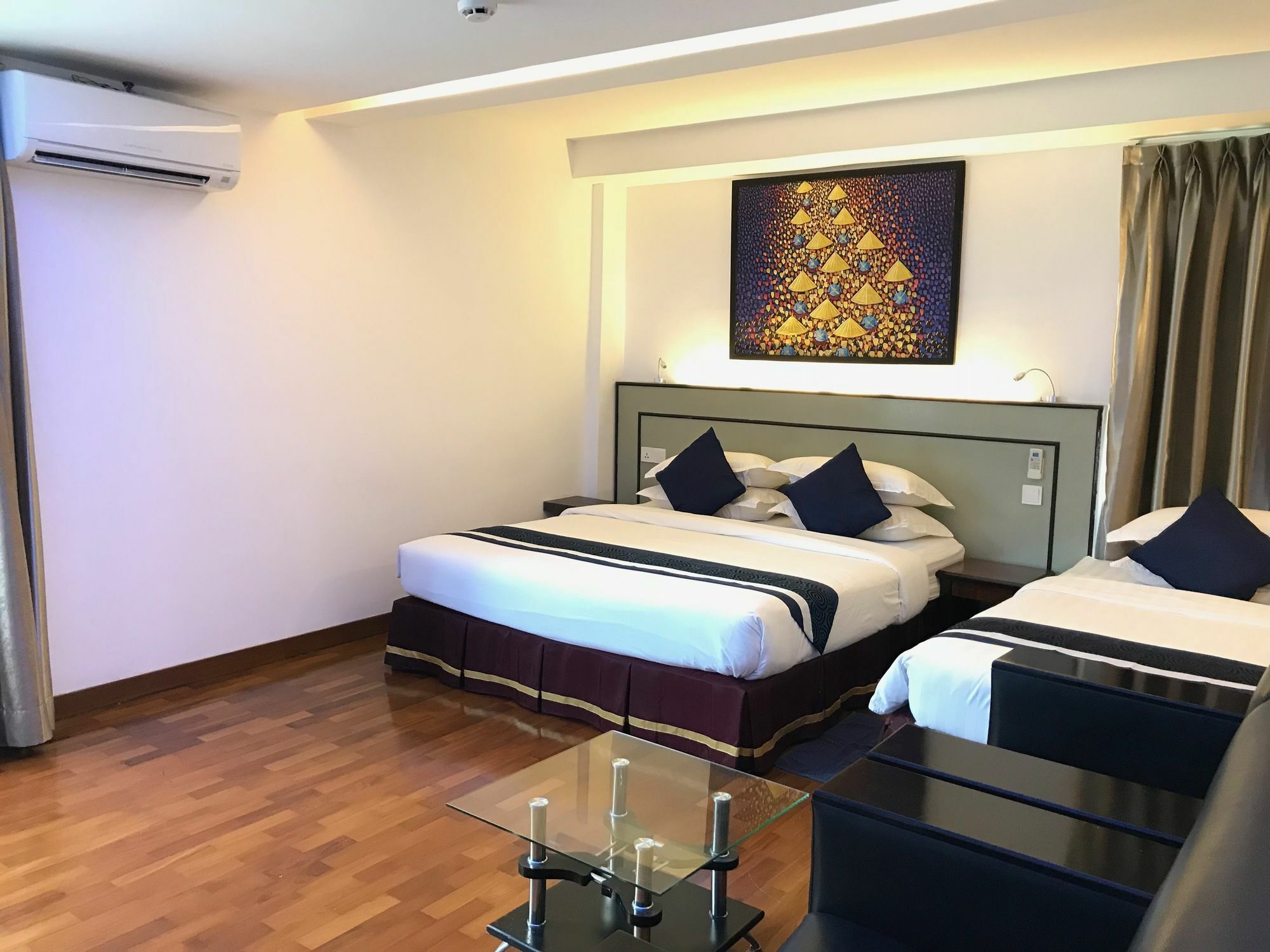 Sky View Hotel Yangon Ngoại thất bức ảnh