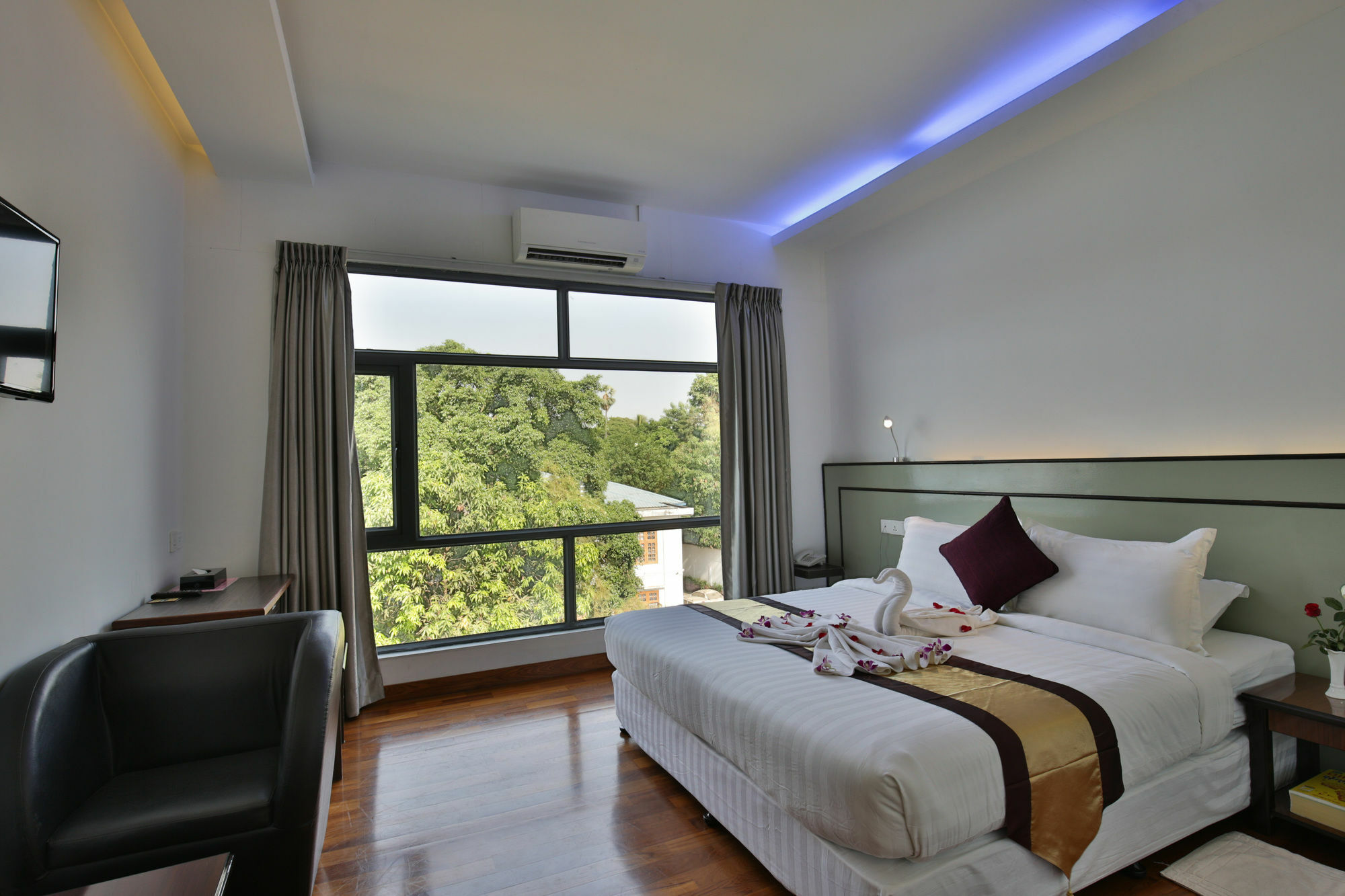 Sky View Hotel Yangon Ngoại thất bức ảnh
